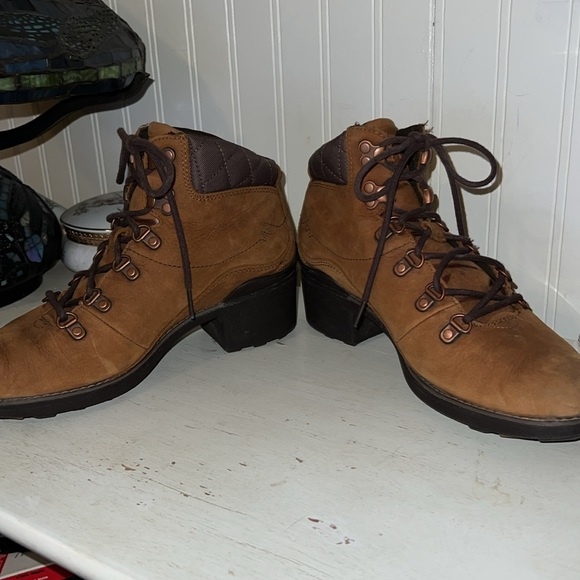 Merrell ladies Chateau Oak Heeled lace up select dry waterproof boots size 9 - Picture 6 of 9